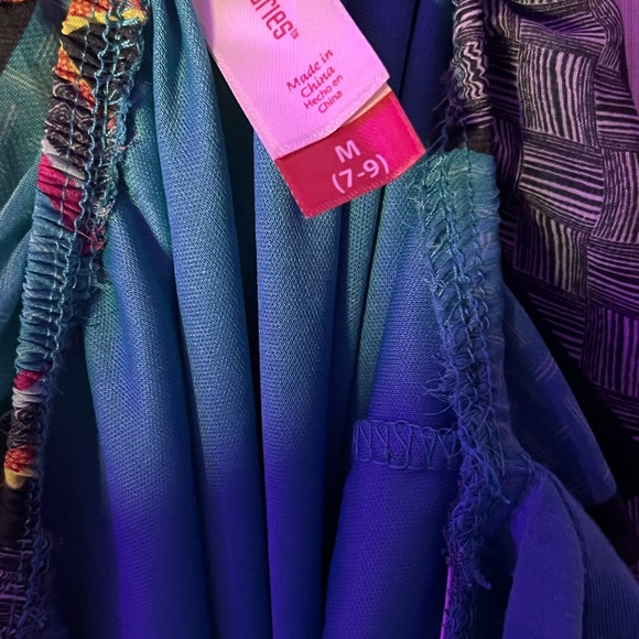 Colorful flowing dress 👗 - Picture 4 of 4